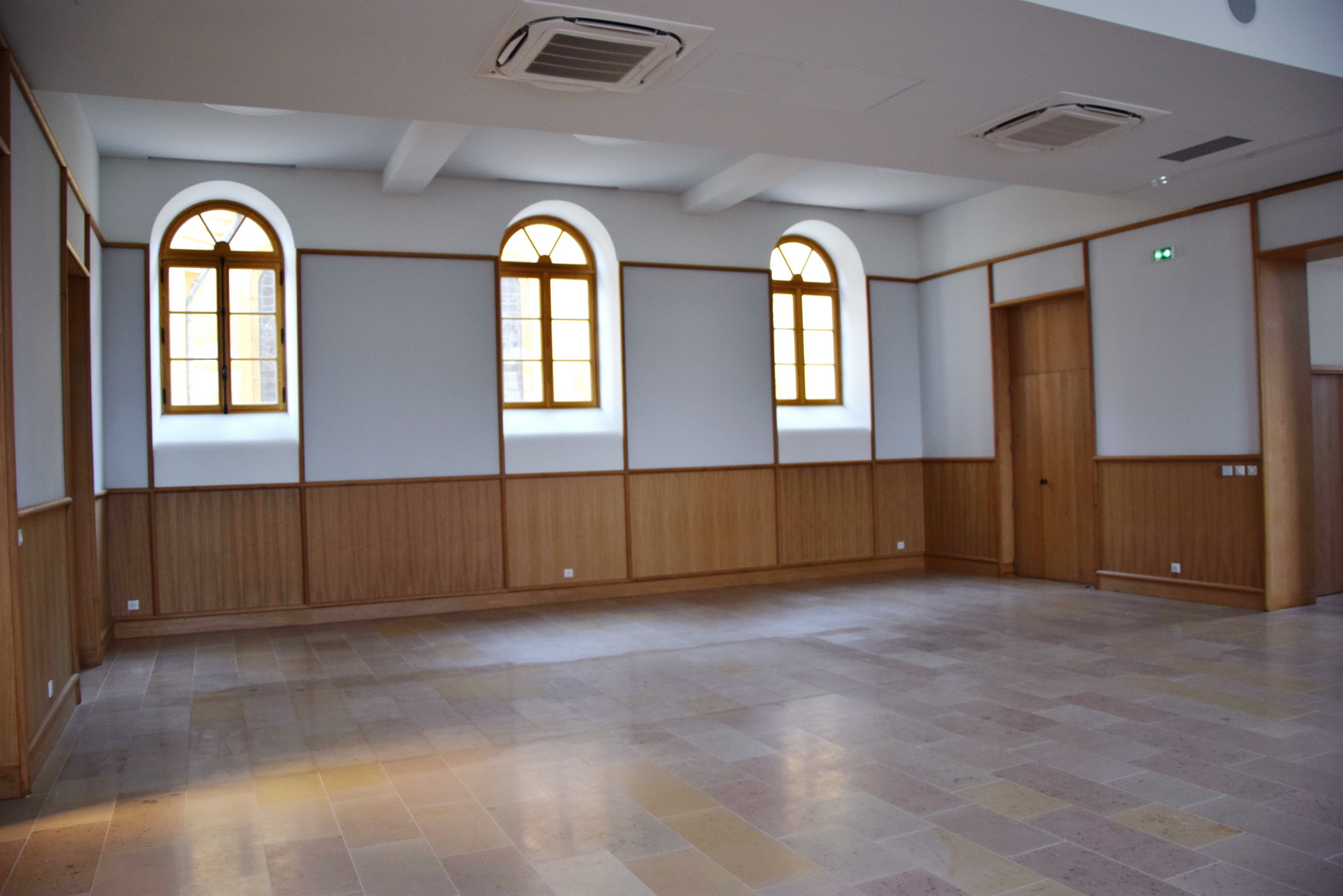 asile charbonnel intérieur